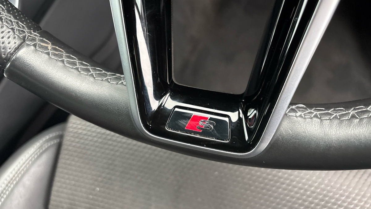 Audi A6 Saloon Image 18