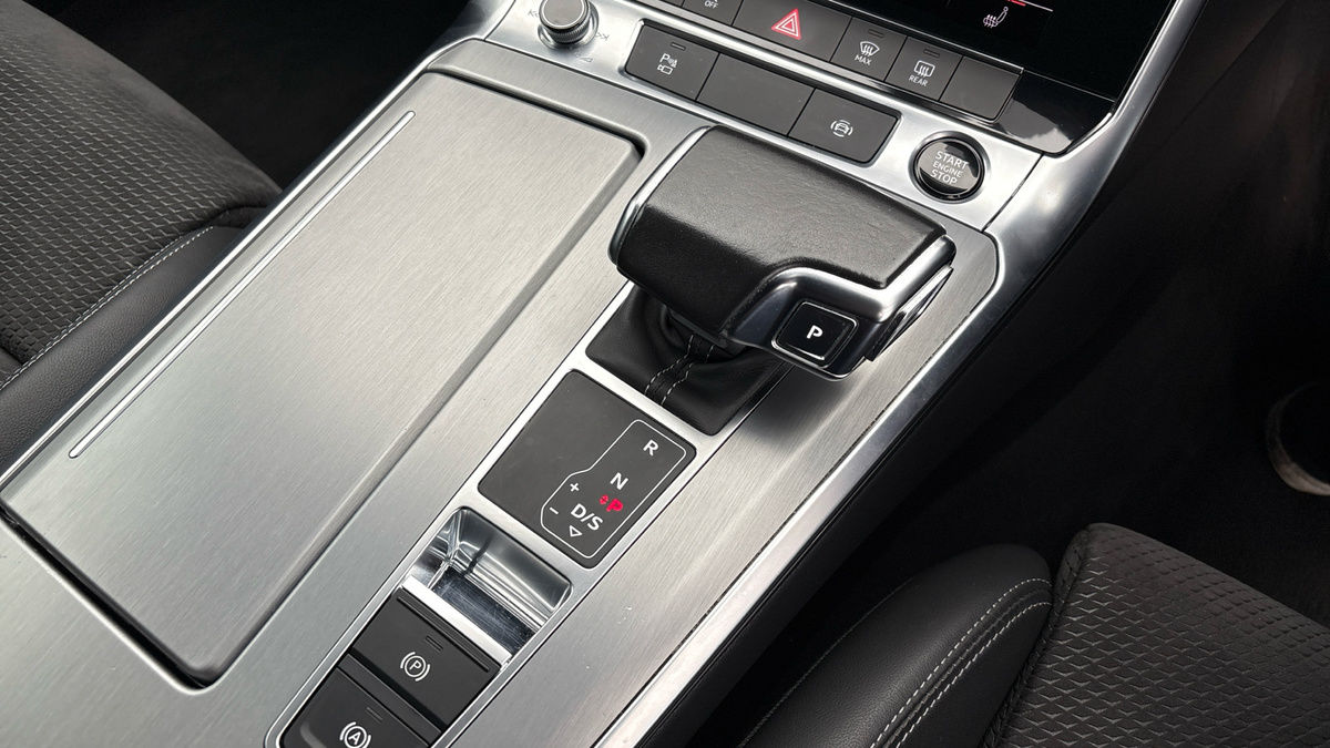 Audi A6 Saloon Image 16