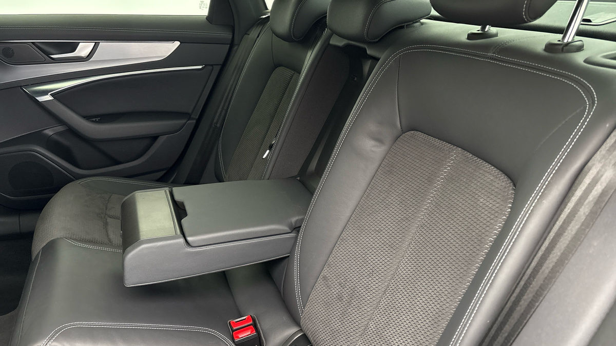 Audi A6 Saloon Image 4