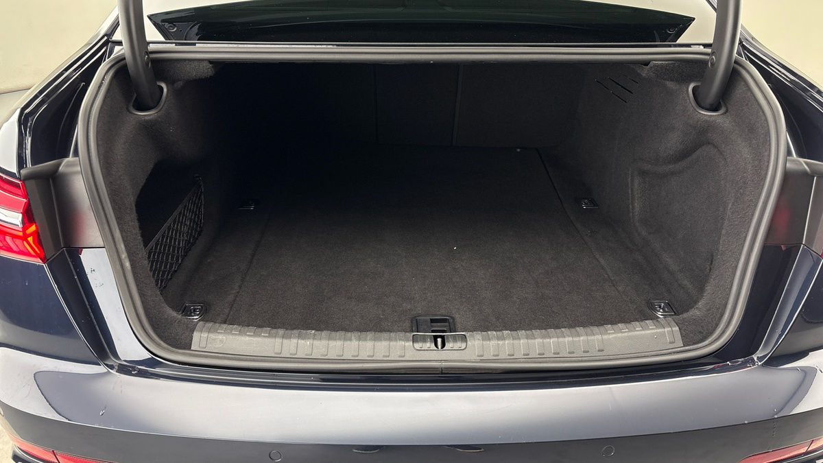 Audi A6 Saloon Image 12