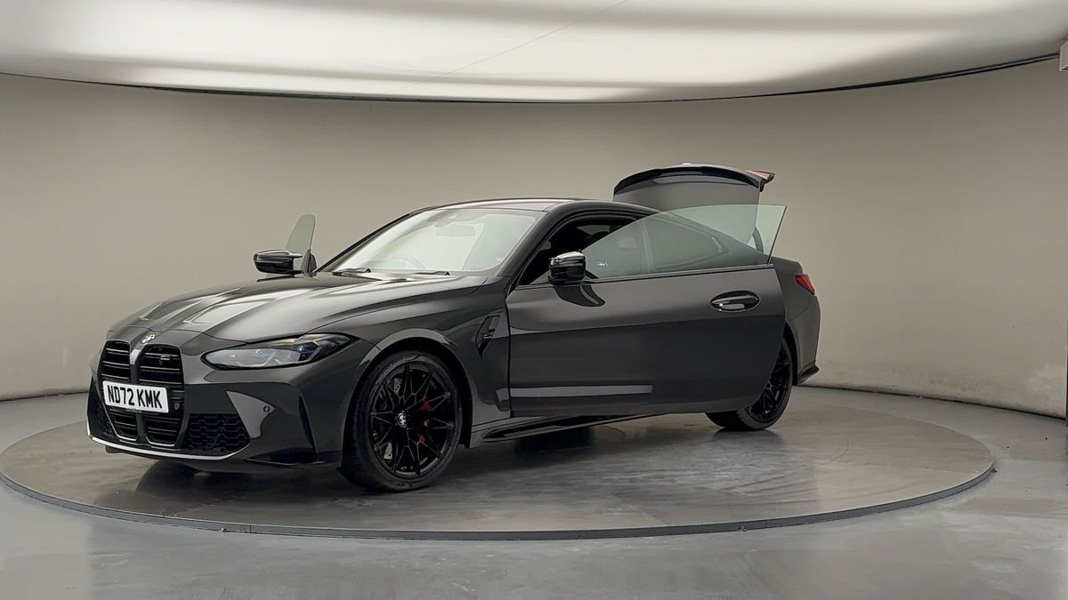 BMW M4 Competition Image 11