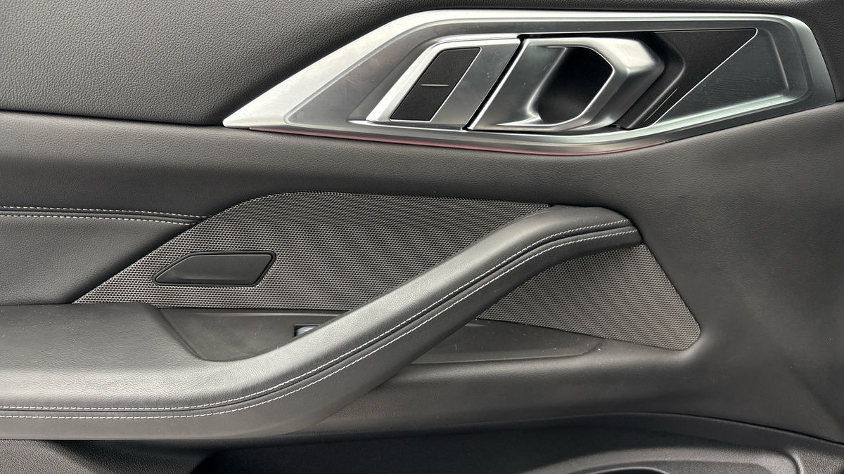 BMW M4 Competition Image 18