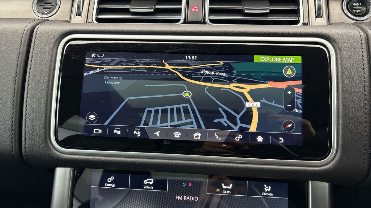 Land Rover Range Rover Image 17