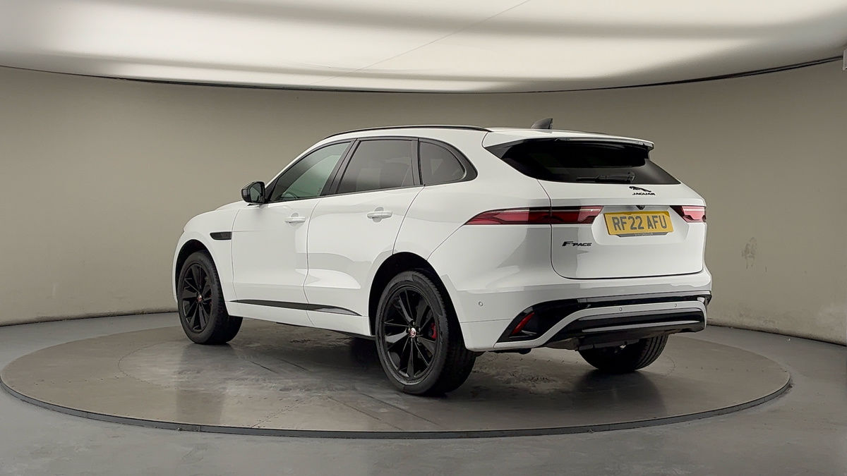 Jaguar F-PACE Image 26