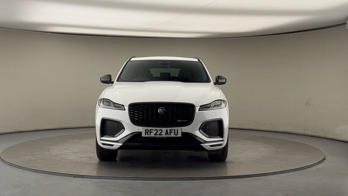 Jaguar F-PACE Image 8