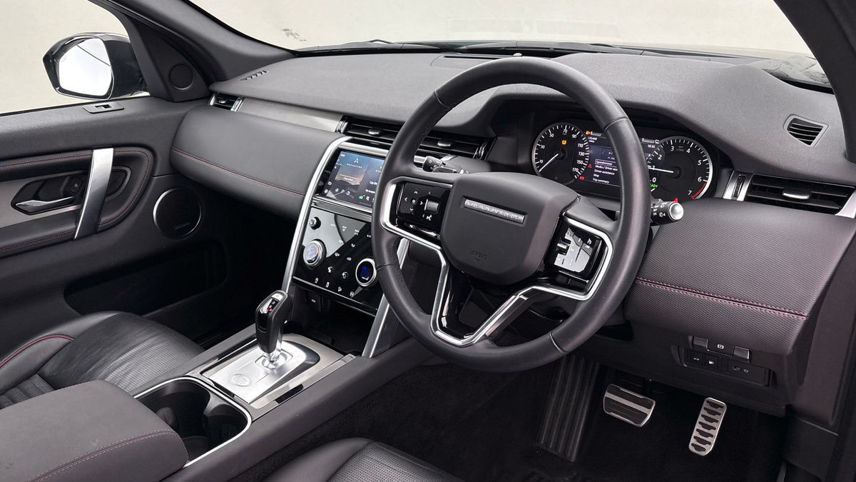 Land Rover Discovery Sport Image 3