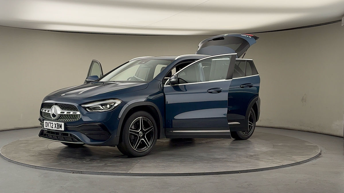Mercedes-Benz GLA Image 9