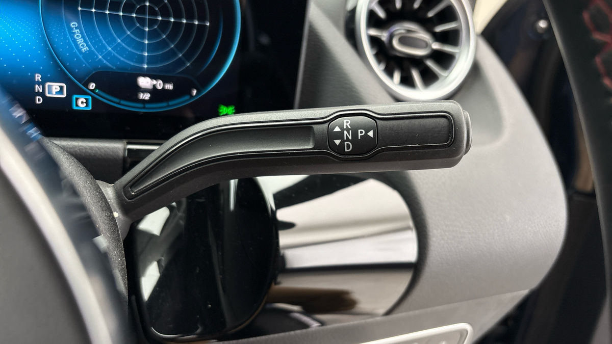 Mercedes-Benz GLA Image 16