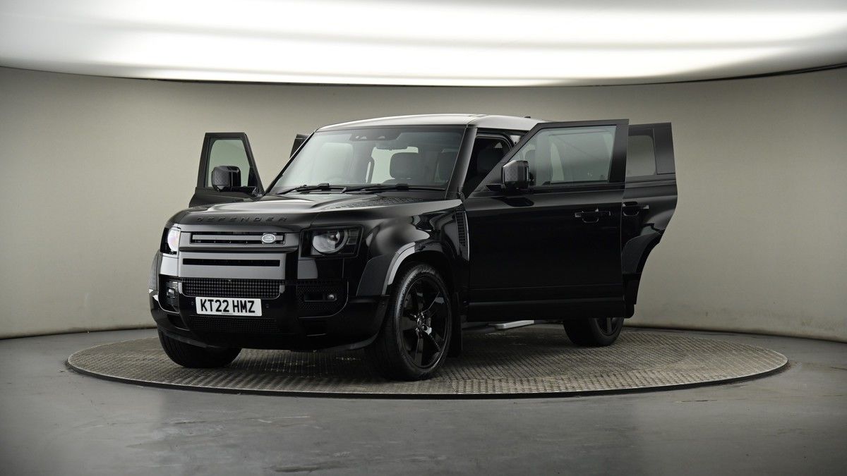 More views of Land Rover Defender 110