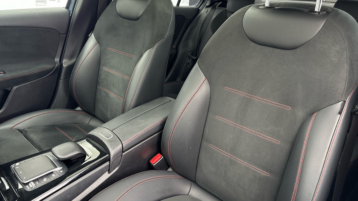 Mercedes-Benz A Class Image 4