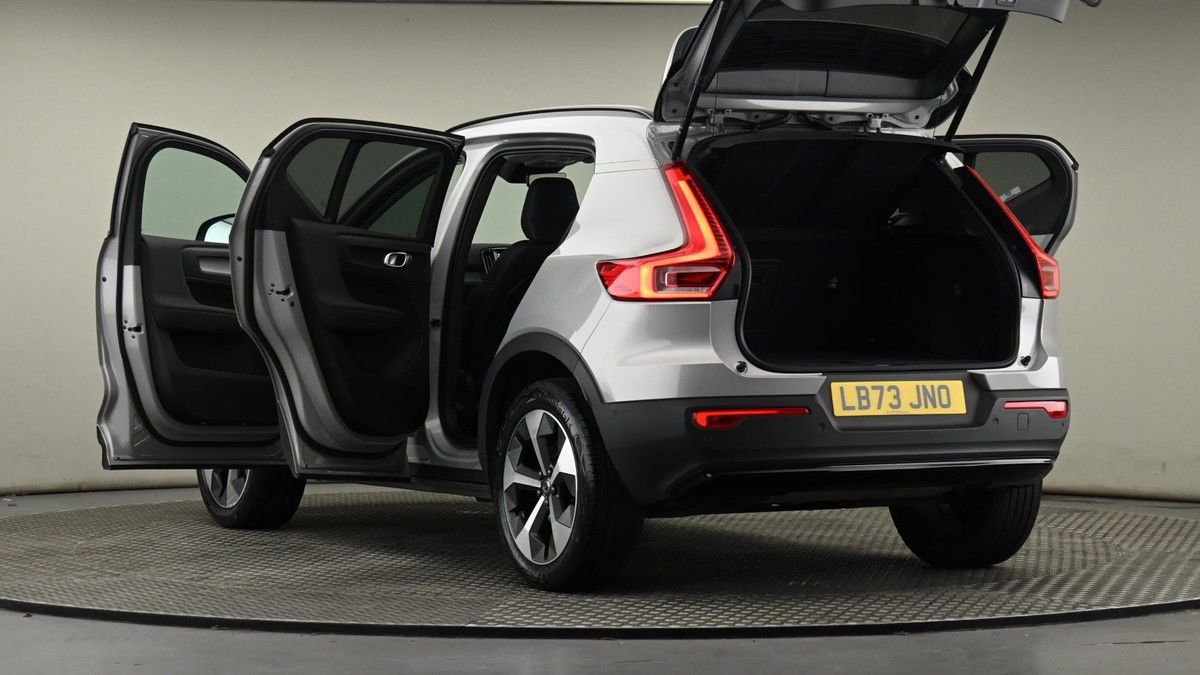 Volvo XC40 Image 11