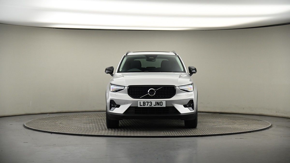 More views of Volvo XC40