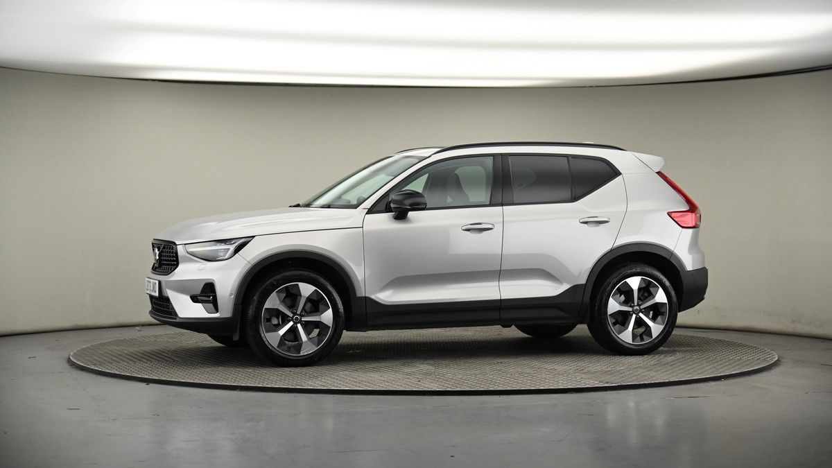 More views of Volvo XC40