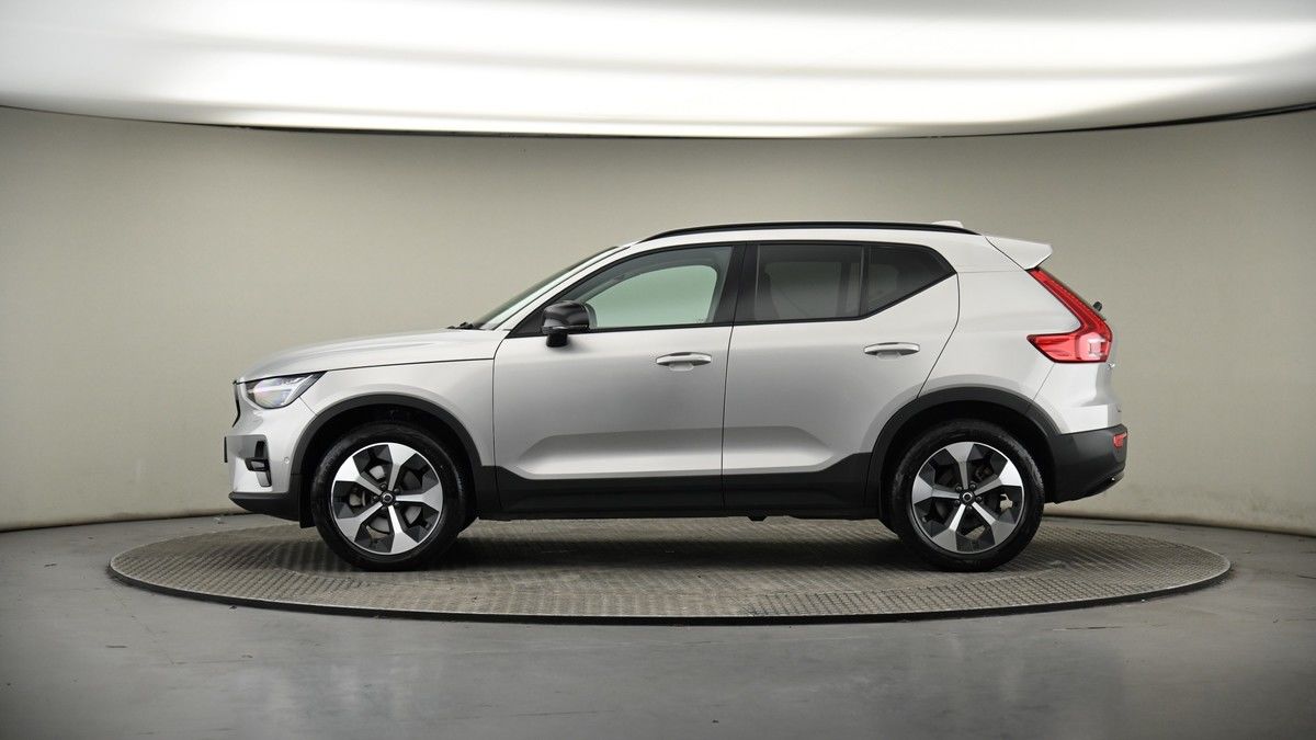 More views of Volvo XC40