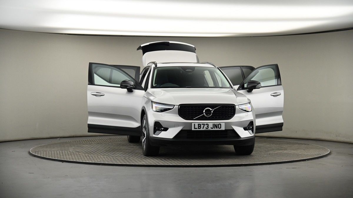 More views of Volvo XC40