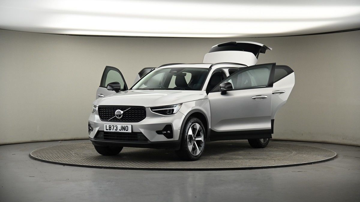 More views of Volvo XC40