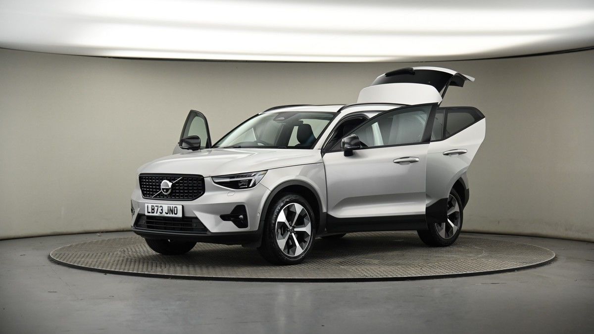More views of Volvo XC40