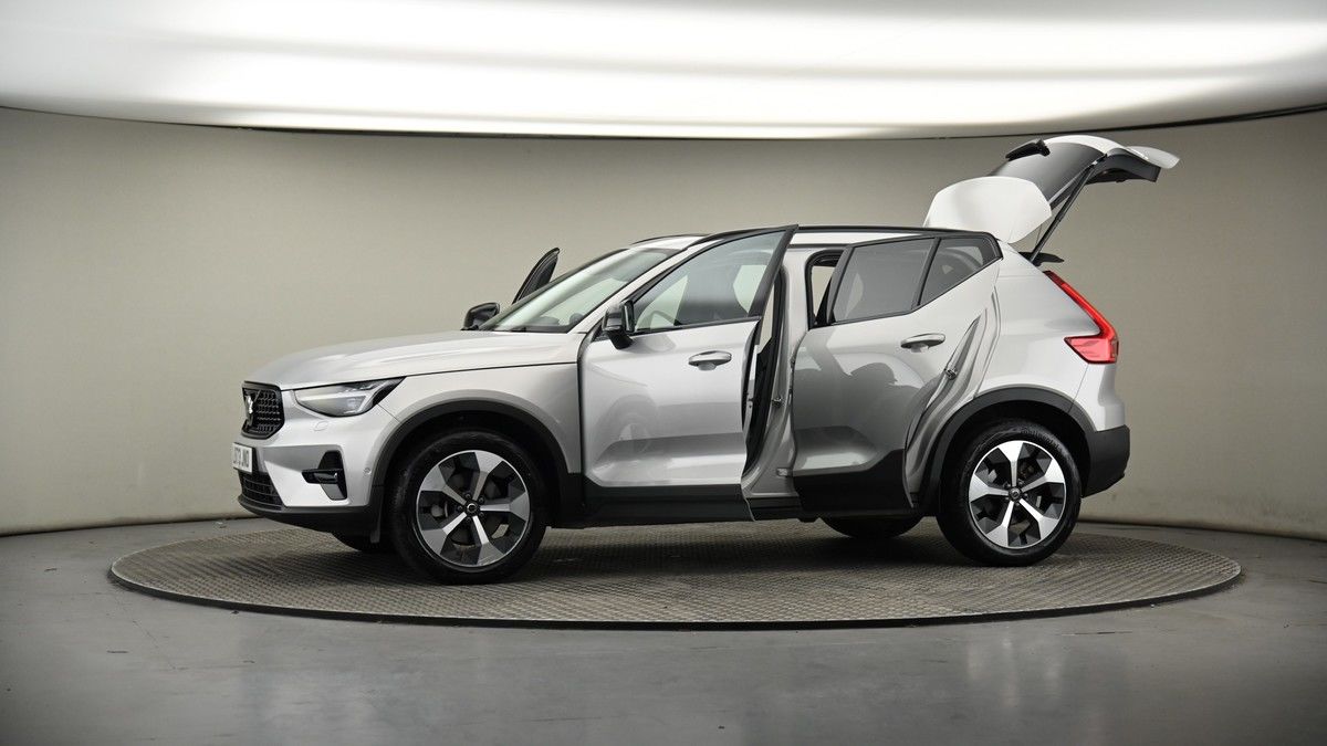 More views of Volvo XC40