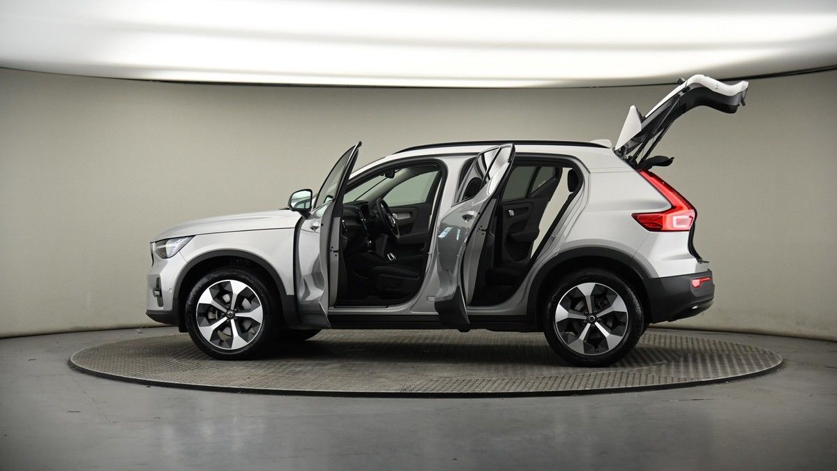 More views of Volvo XC40