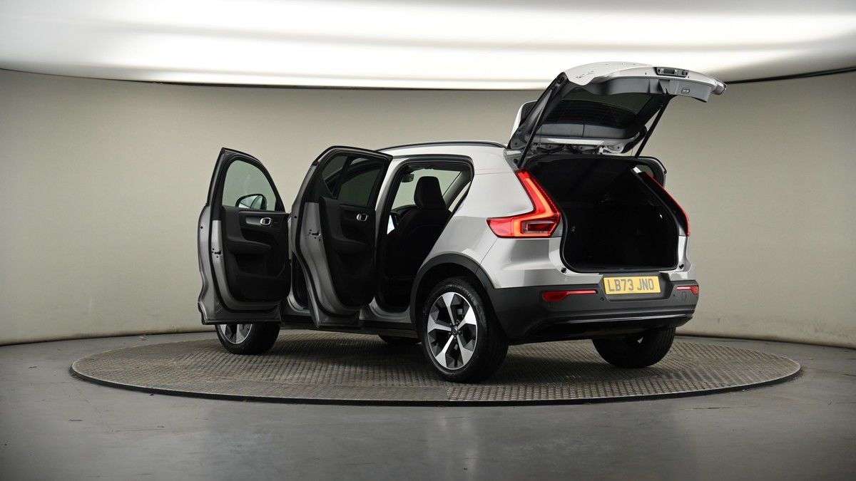 More views of Volvo XC40