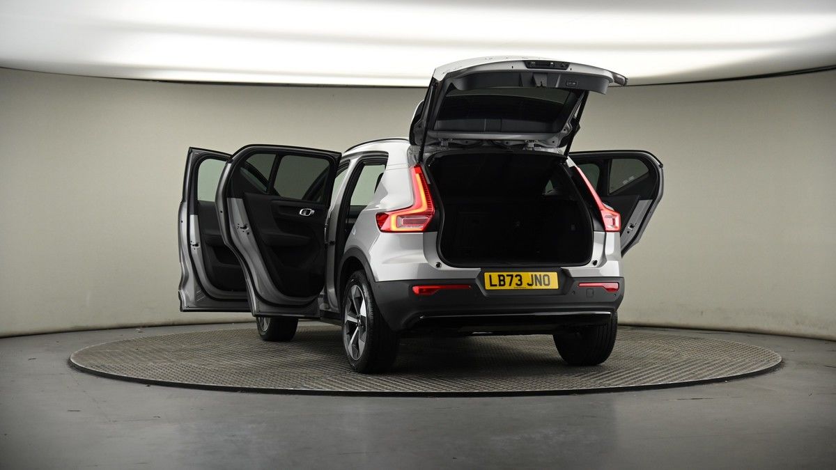 More views of Volvo XC40