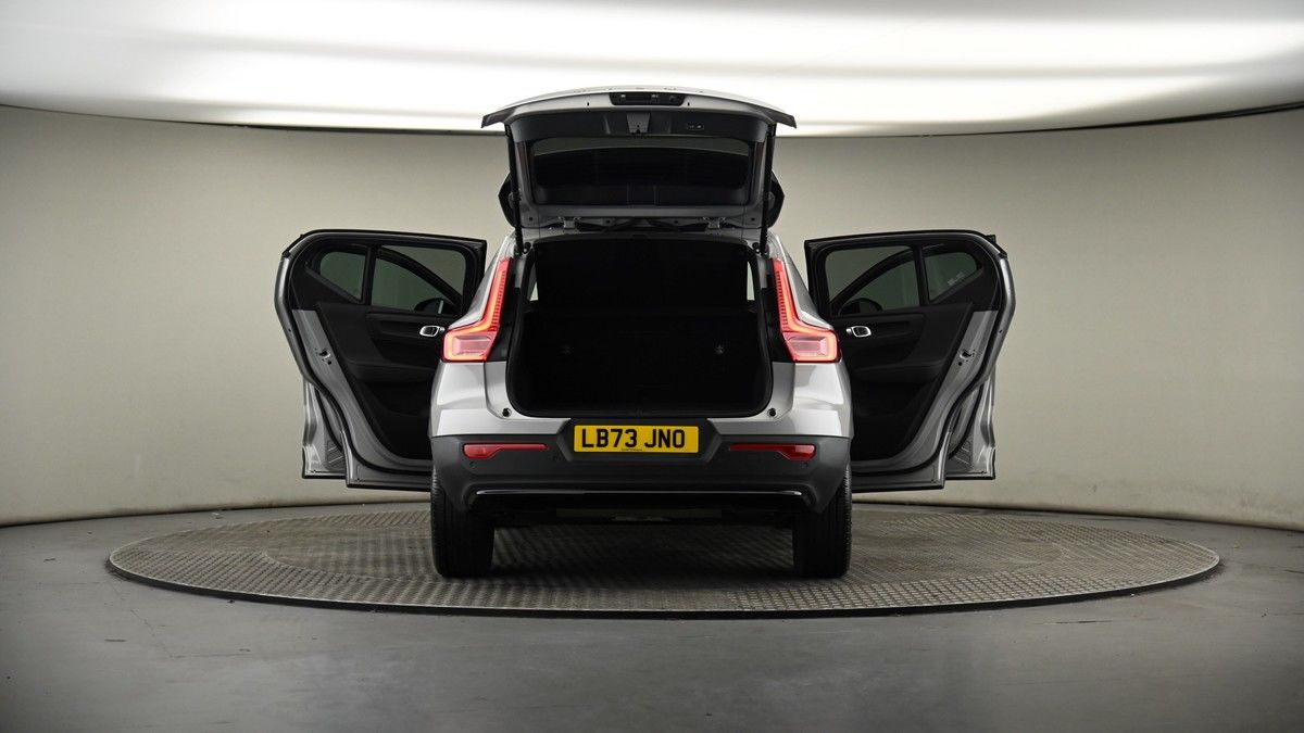 More views of Volvo XC40