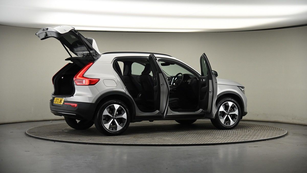 More views of Volvo XC40