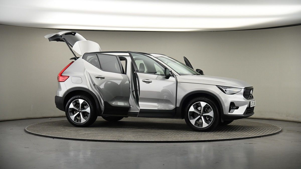 More views of Volvo XC40