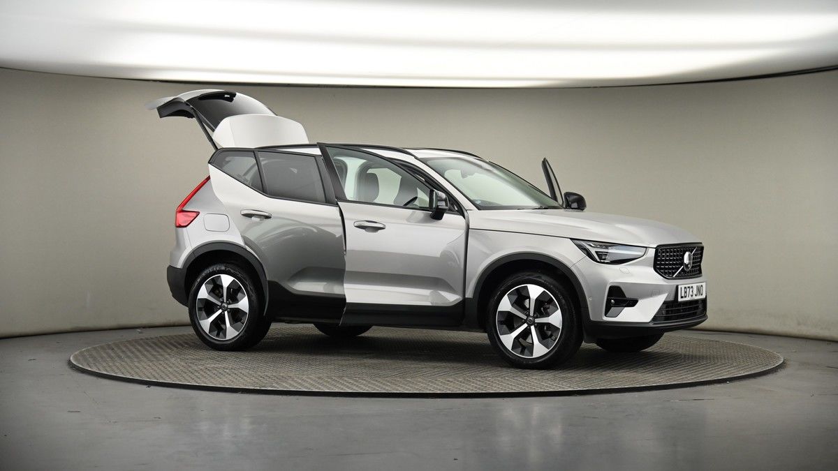 More views of Volvo XC40