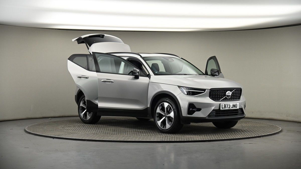 More views of Volvo XC40