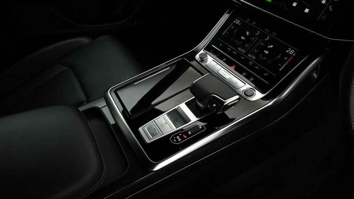Audi Q8 Image 16