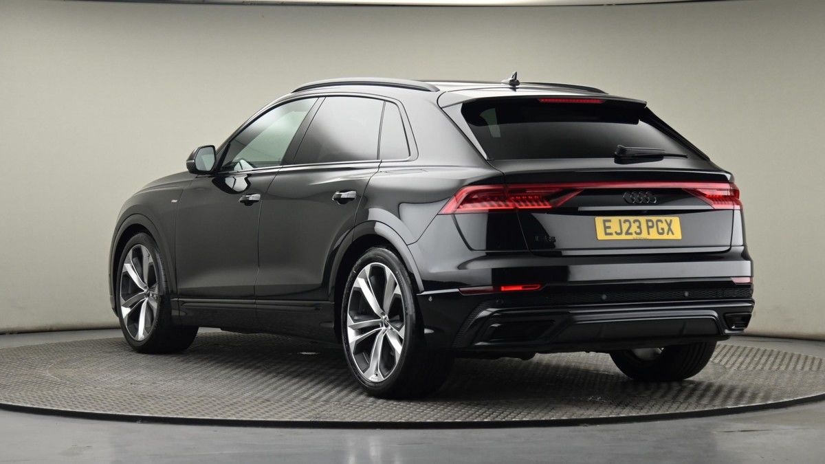 Audi Q8 Image 2