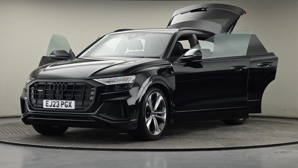 Audi Q8 Image 10
