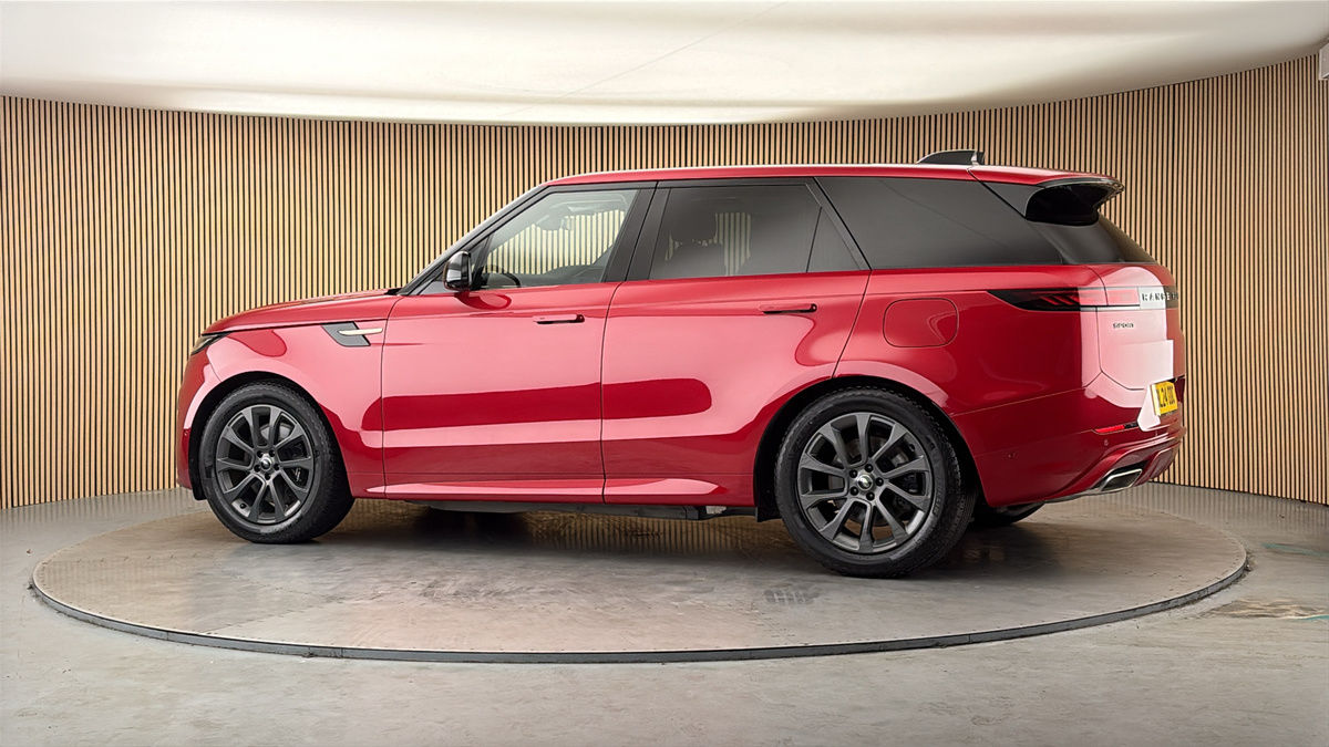 More views of Land Rover Range Rover Sport