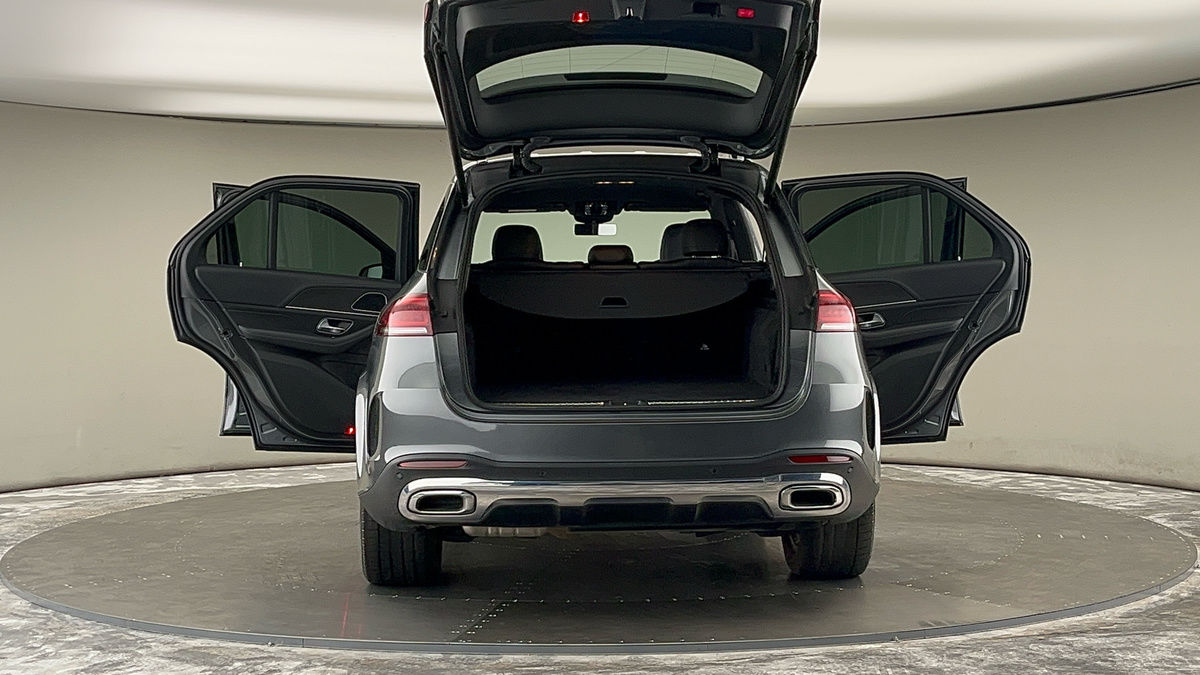 More views of Mercedes-Benz GLE