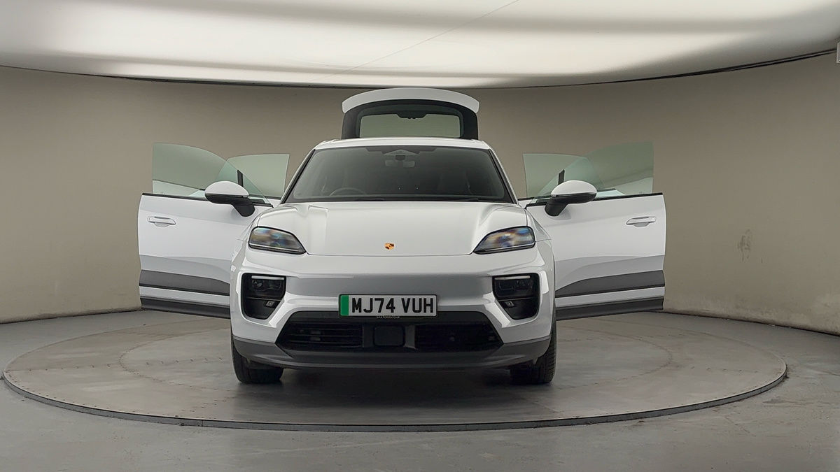 More views of Porsche Macan