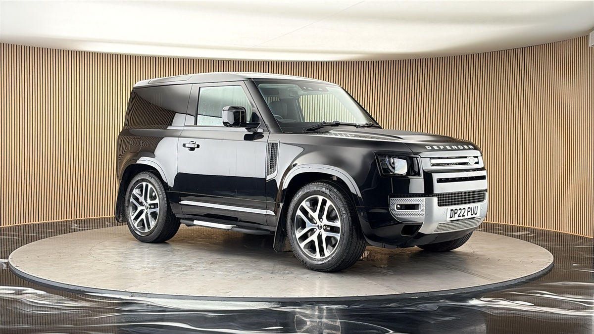 More views of Land Rover Defender 90