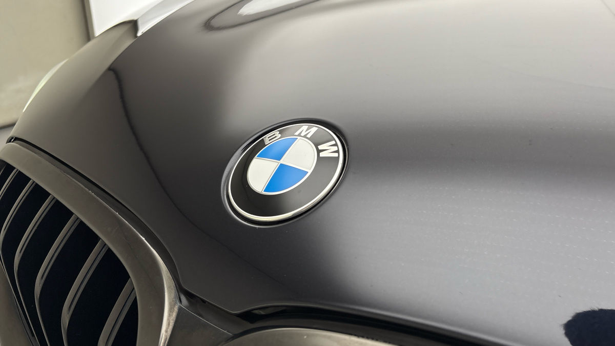 BMW 8 Series Image 24