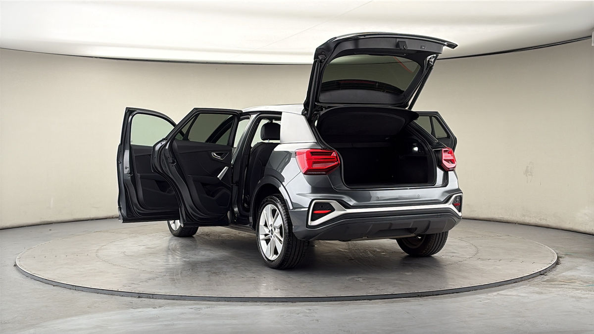 More views of Audi Q2