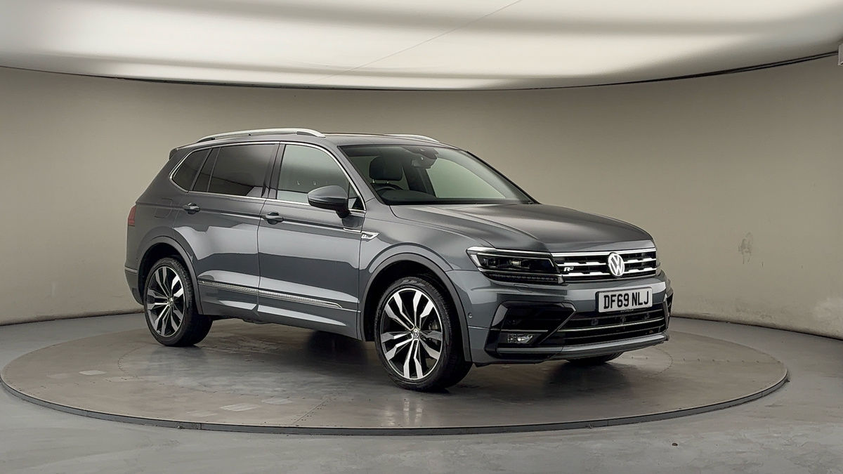 More views of Volkswagen Tiguan Allspace