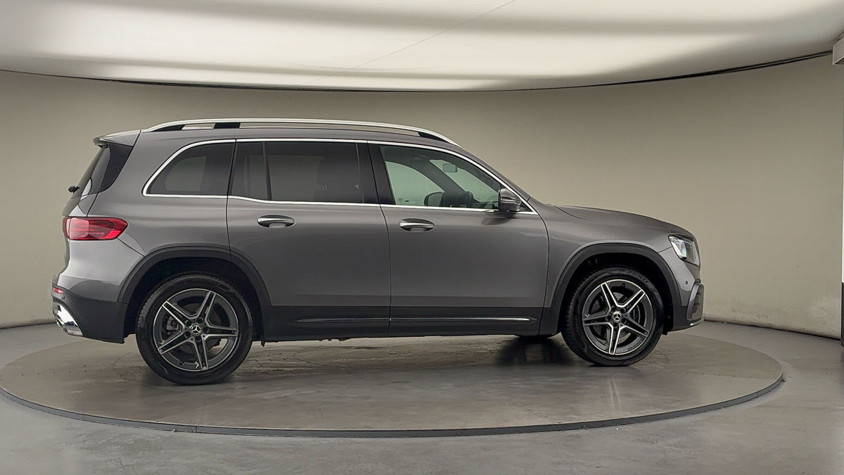 More views of Mercedes-Benz GLB