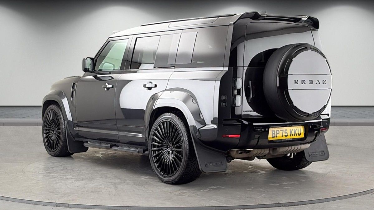 Land Rover Defender 110 Urban Image 4