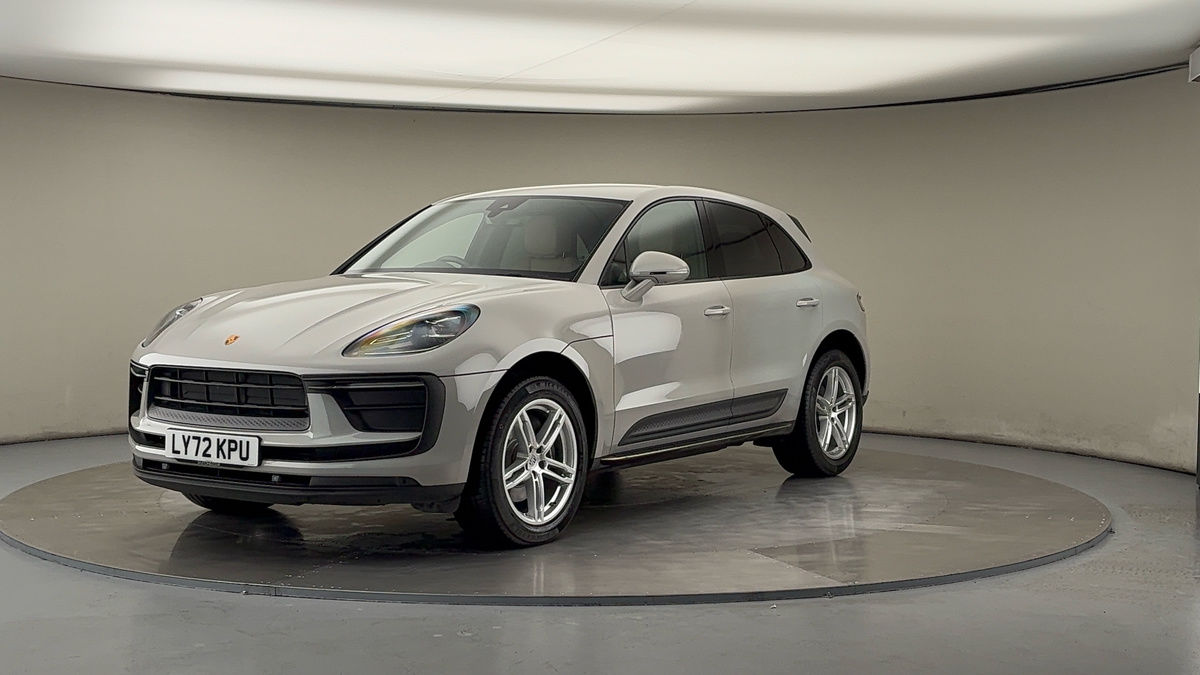 More views of Porsche Macan