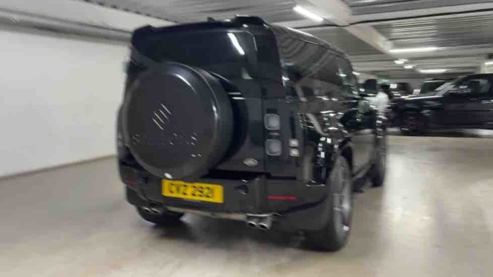 More views of Land Rover Defender 90