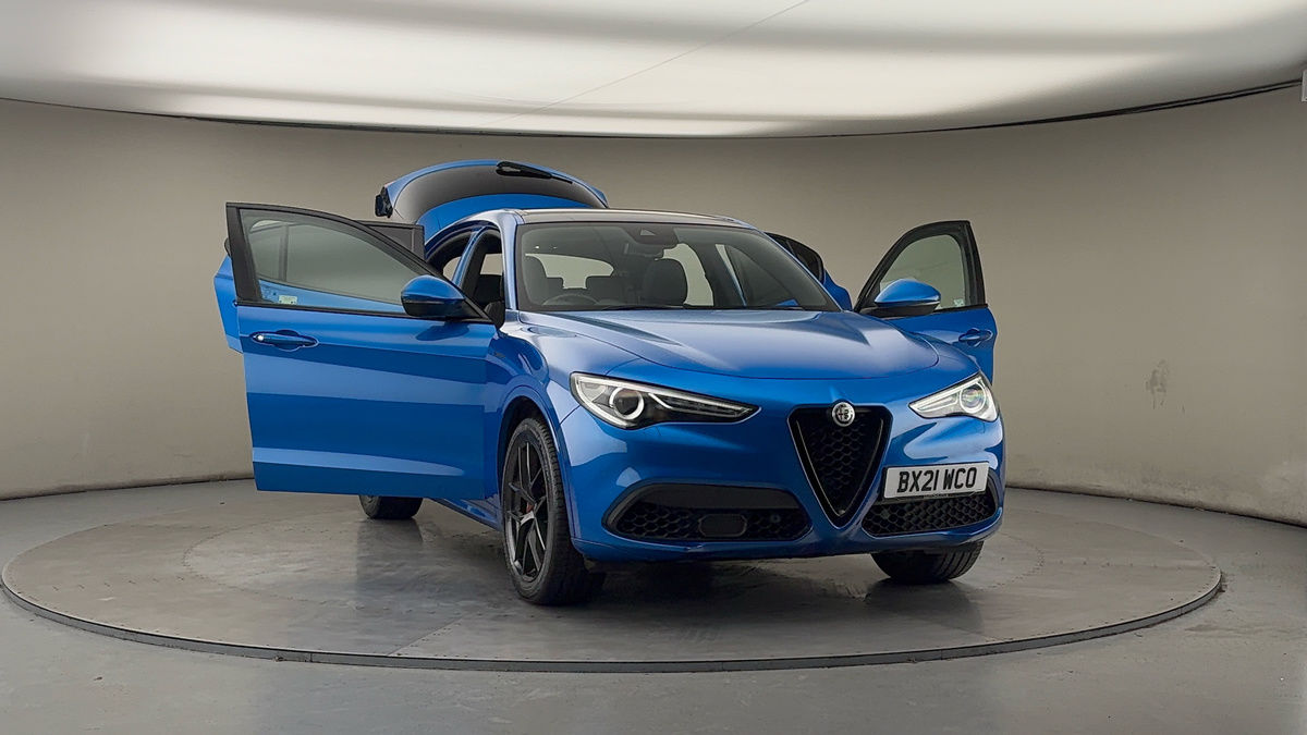 More views of Alfa Romeo Stelvio