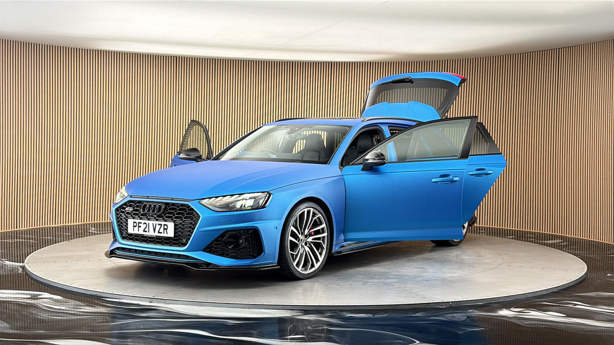 More views of Audi RS4 Avant