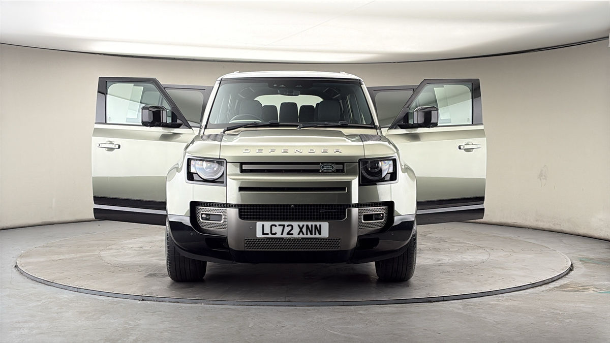 More views of Land Rover Defender 110