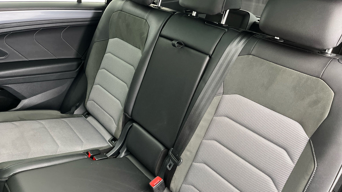 Volkswagen Tiguan Allspace Image 8