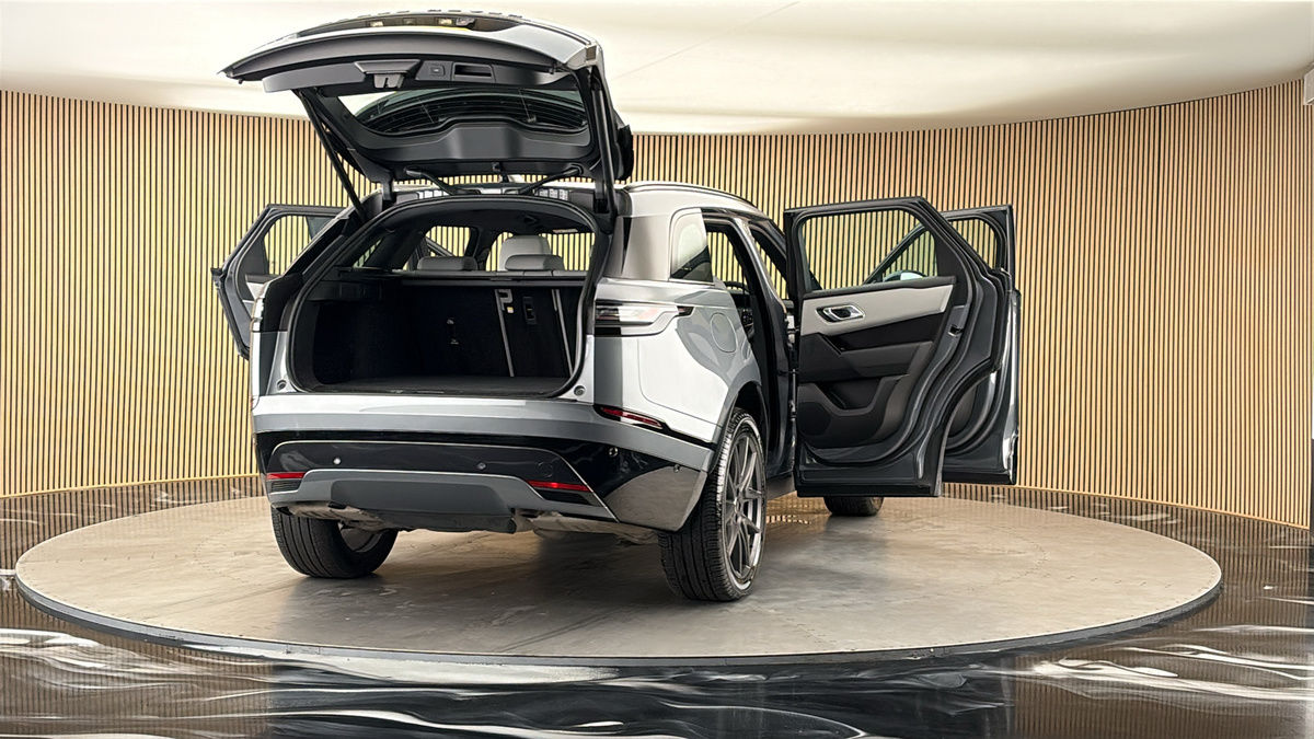 More views of Land Rover Range Rover Velar