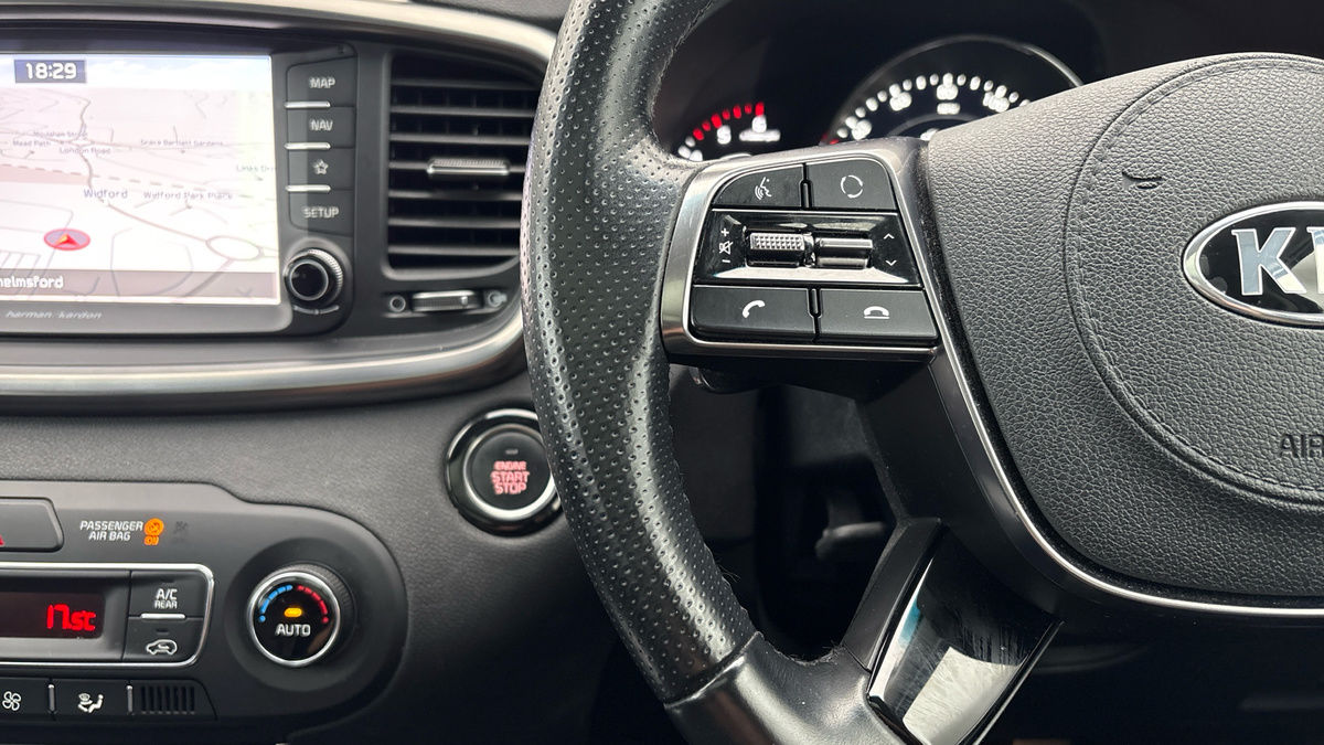 Kia Sorento Image 13
